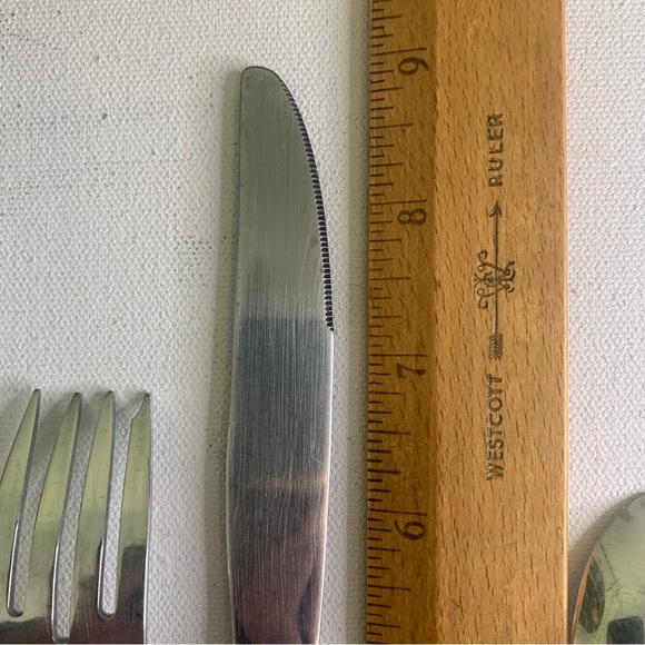 Oneida USA Flight Reliance Stainless Steel 4 Piece 1 Knife 1 Forks 2 Spoons Set - Picture 6 of 11